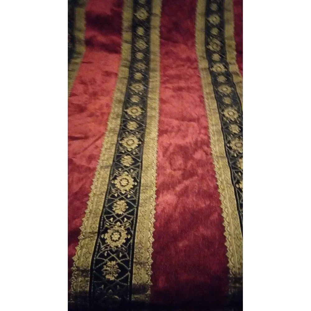 Vintage Embroidered‎ Jacquard Damask Burgundy Red Heavy QueenSize Bed Comforter